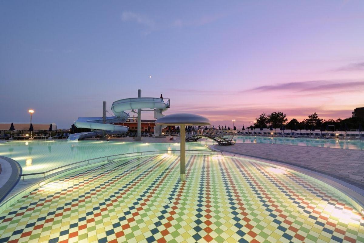 Hotel Lido Bibione Beach Exterior photo